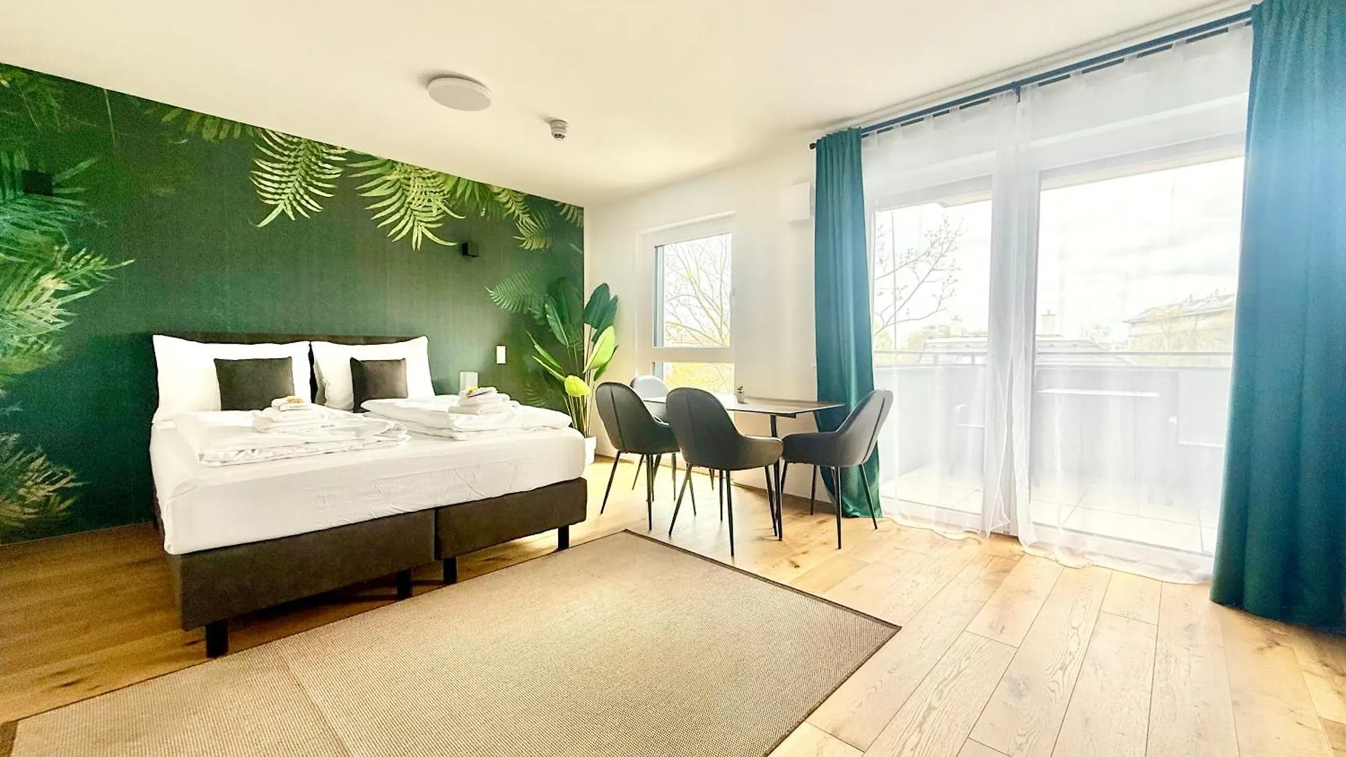 Apartment Mit Balkon Und Parkplatz Vienne